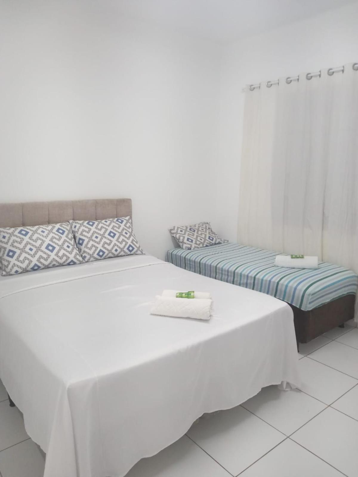 02 Apto Familia Ale Hospedagens Apartment *